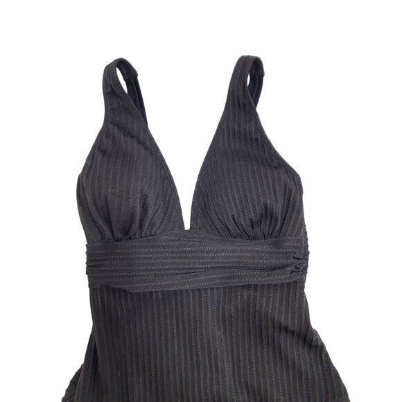 Black Ribbed One-Piece Swimsuit  Plunge Neckline Waist Detail Cupshe  Size S - Picture 4 of 9